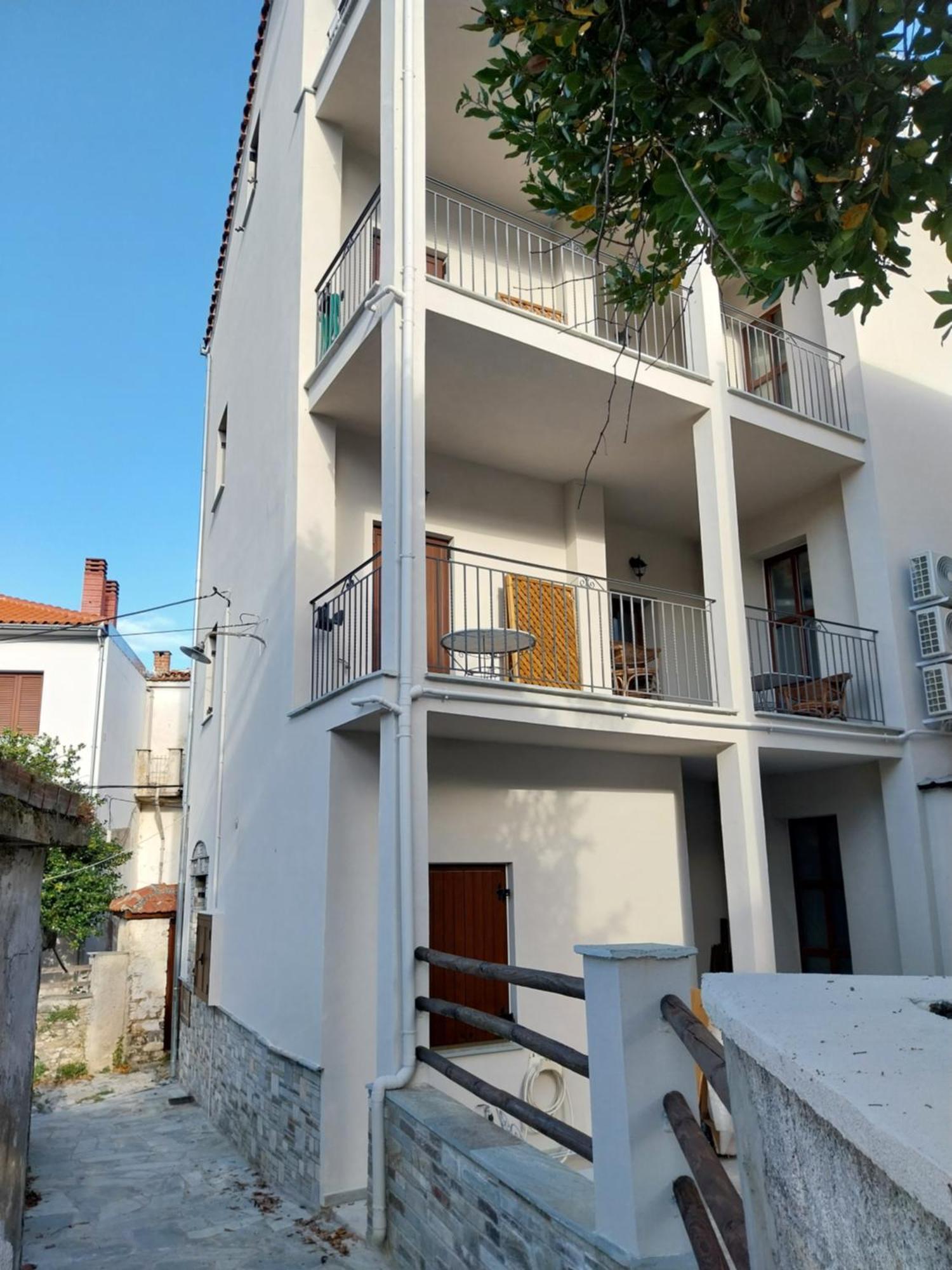Marousos Central Guesthouse 포르테리아 외부 사진