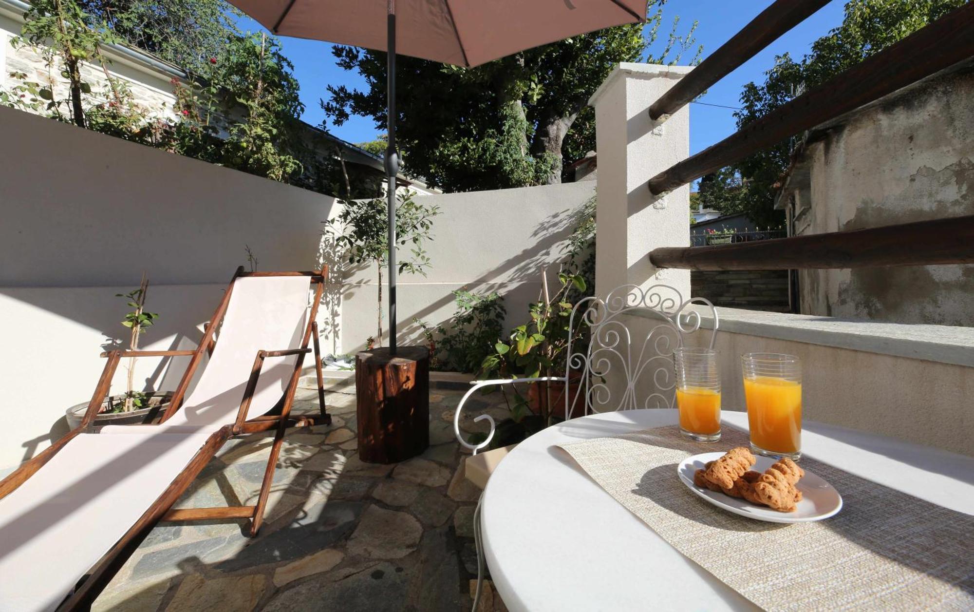 Marousos Central Guesthouse 포르테리아 외부 사진